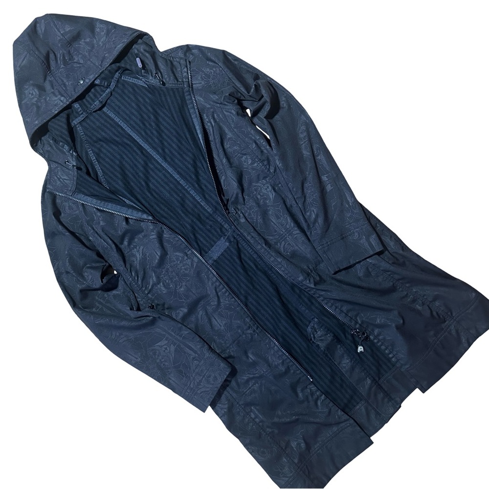 Lululemon Apres Yoga Hooded Jacket Black Dance In Snow Pattern Size 6 - Picture 2 of 11